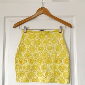 NWOT! MOTEL Lemons Mini Stretch Skirt SZ S